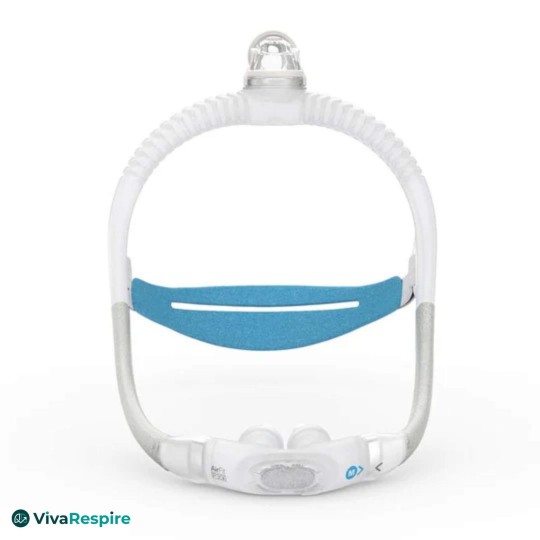 ResMed AirFit P30i CPAP Nasenpolstermaske getragen – Vorderansicht