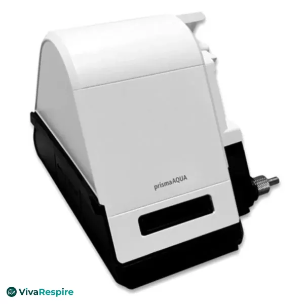 Löwenstein prisma AQUA heated humidifier in white, three-quarter view