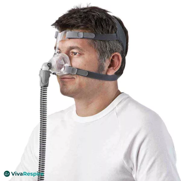 ResMed Mirage FX CPAP Nasenmaske von einem Patienten getragen – Komfort und Stabilität während des Schlafs
